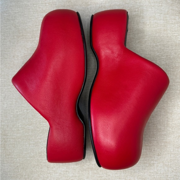 New Simon Miller Bubble Clog. Size 36 - Picture 3 of 14